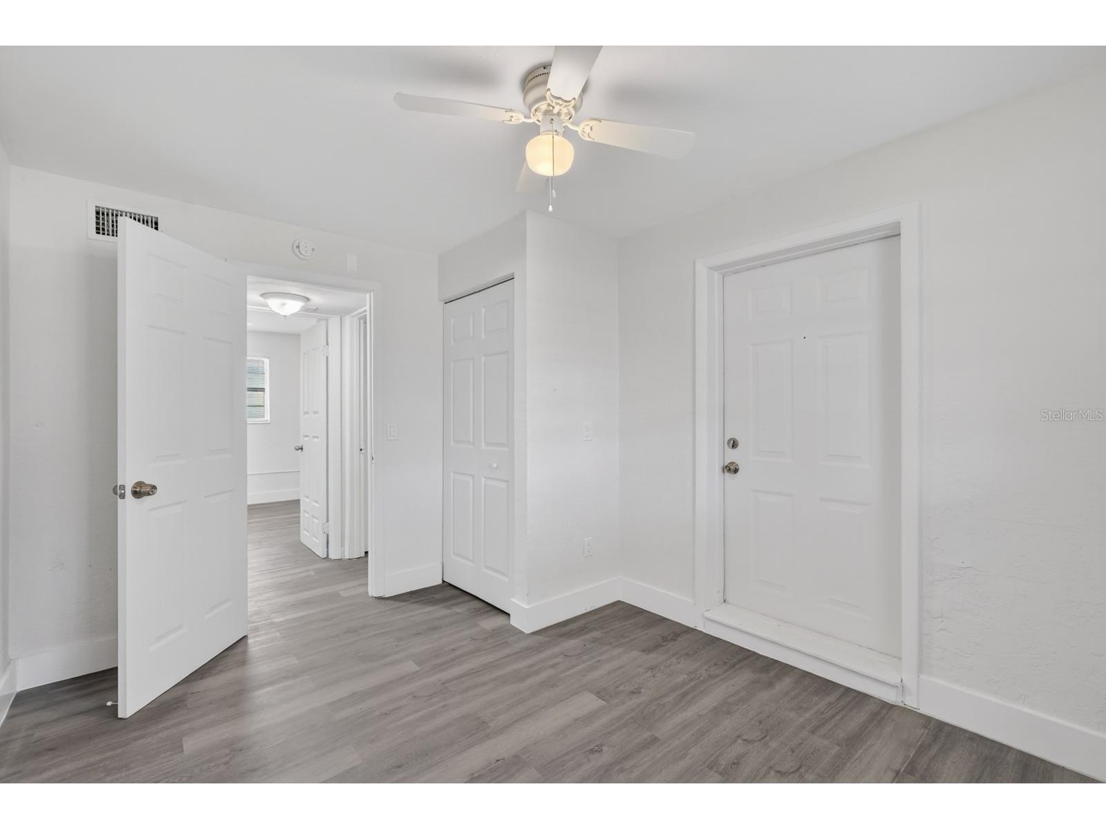 2425 Anastasia Drive South Daytona FL 32119 FC318105 image16