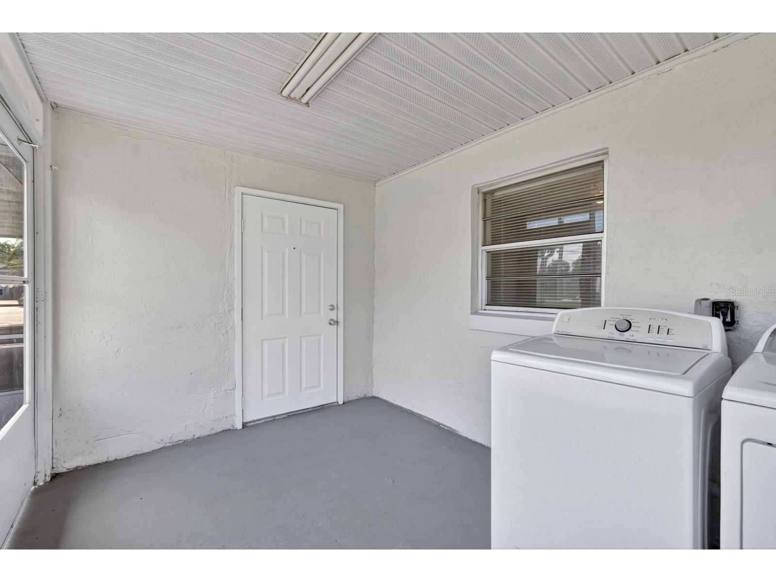2425 Anastasia Drive South Daytona FL 32119 FC318105 image17