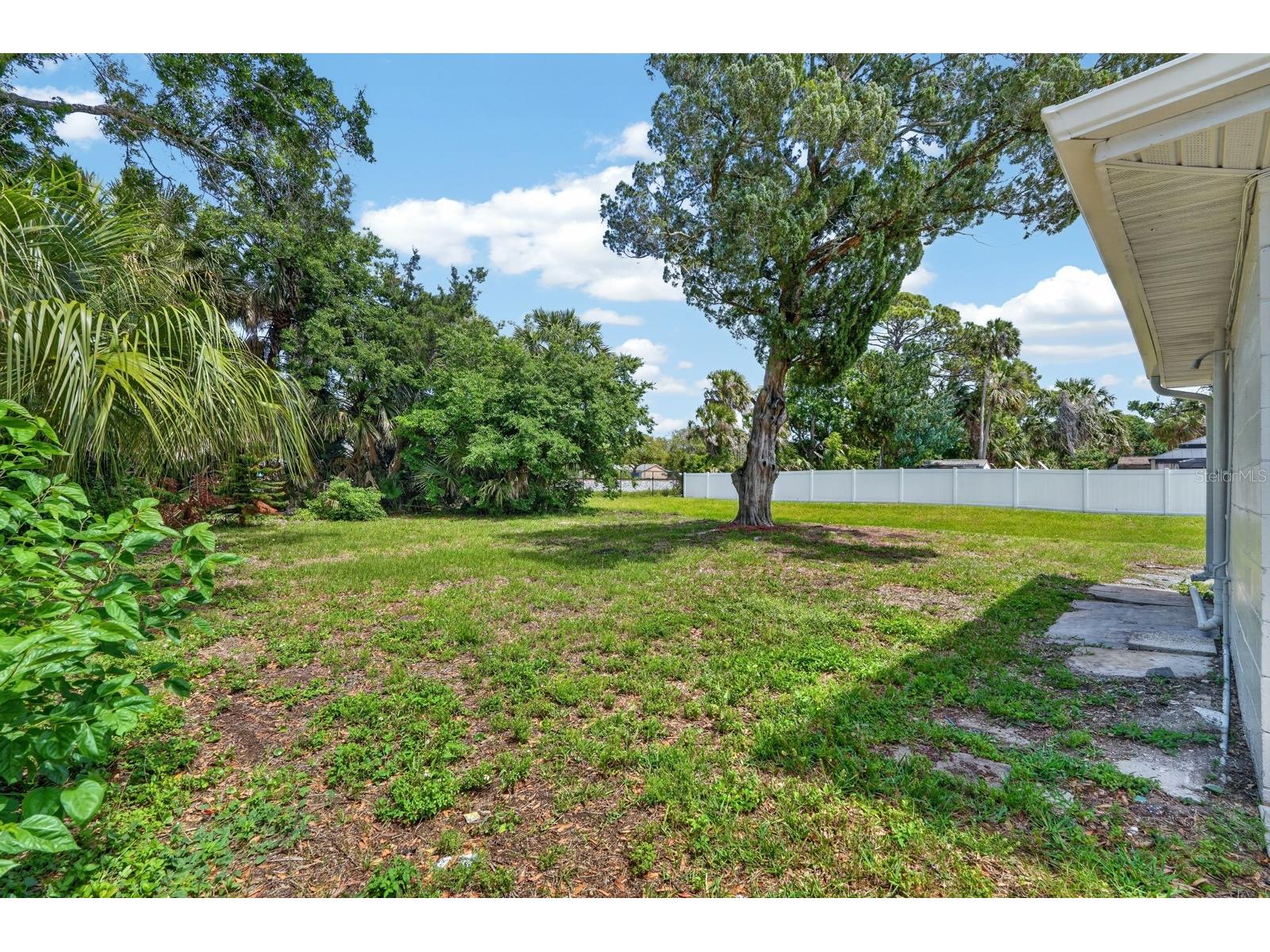 2425 Anastasia Drive South Daytona FL 32119 FC318105 image21
