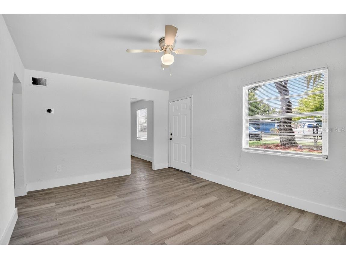 2425 Anastasia Drive South Daytona FL 32119 TB8426797 image6