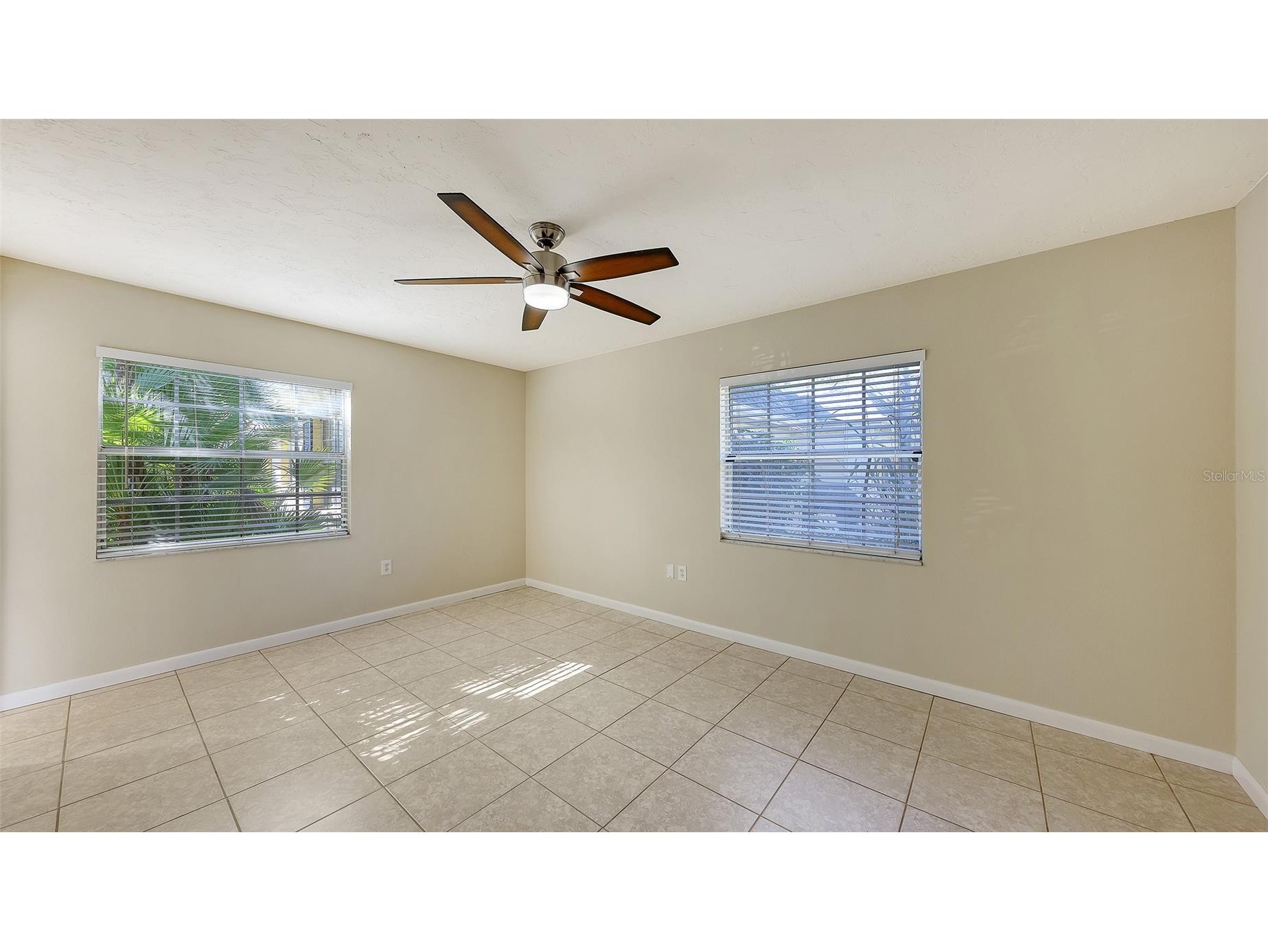 2425 Aspinwall Street #2425 Sarasota FL 34237 A4679117 image11