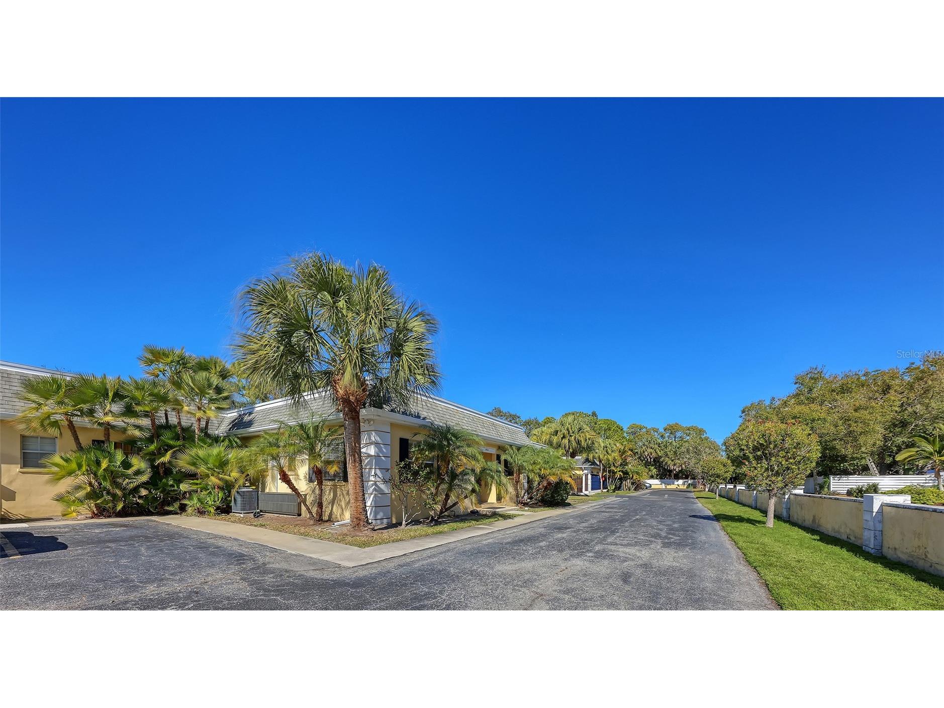 2425 Aspinwall Street #2425 Sarasota FL 34237 A4679117 image21