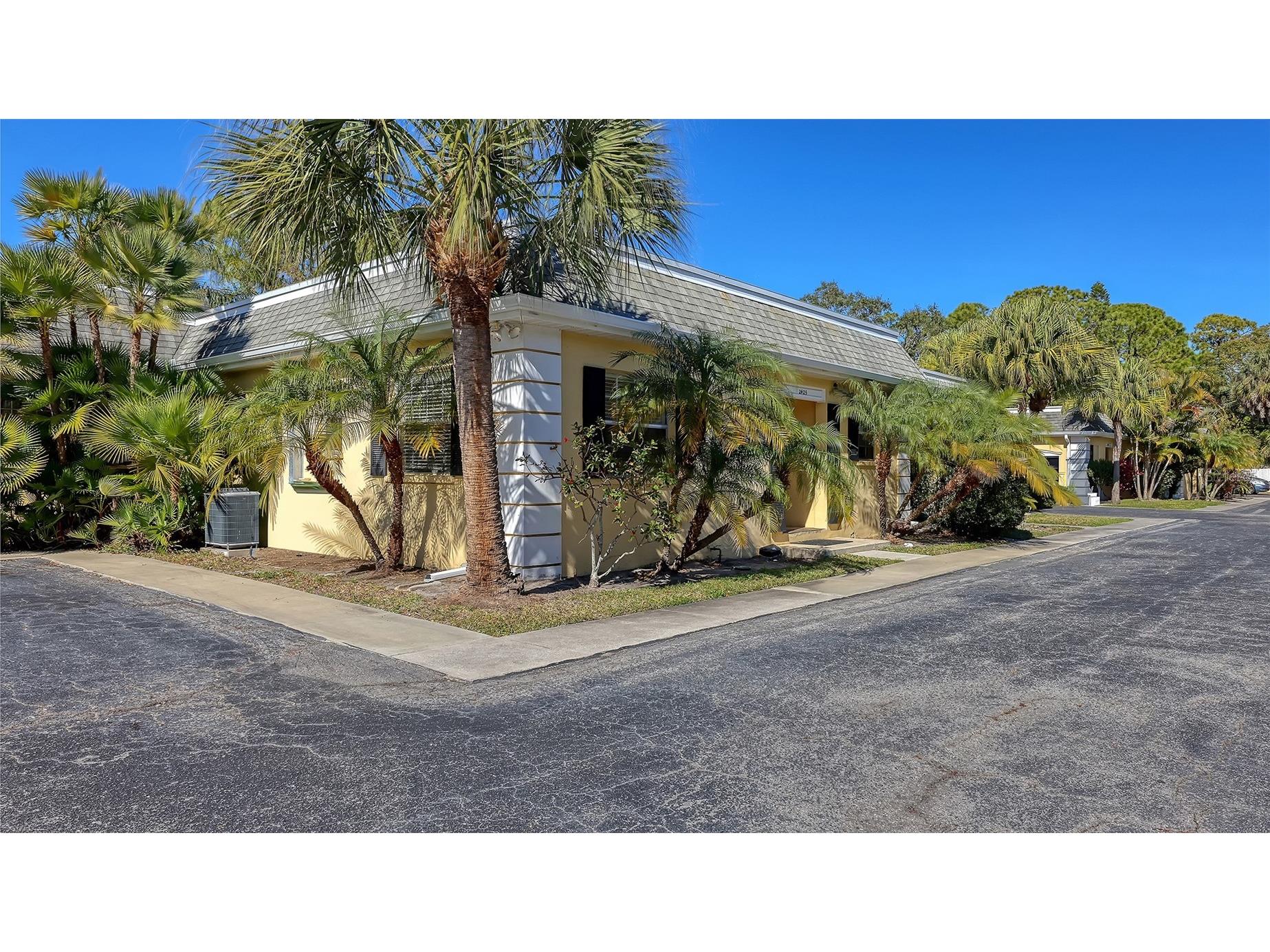 2425 Aspinwall Street #2425 Sarasota FL 34237 A4679117 image22