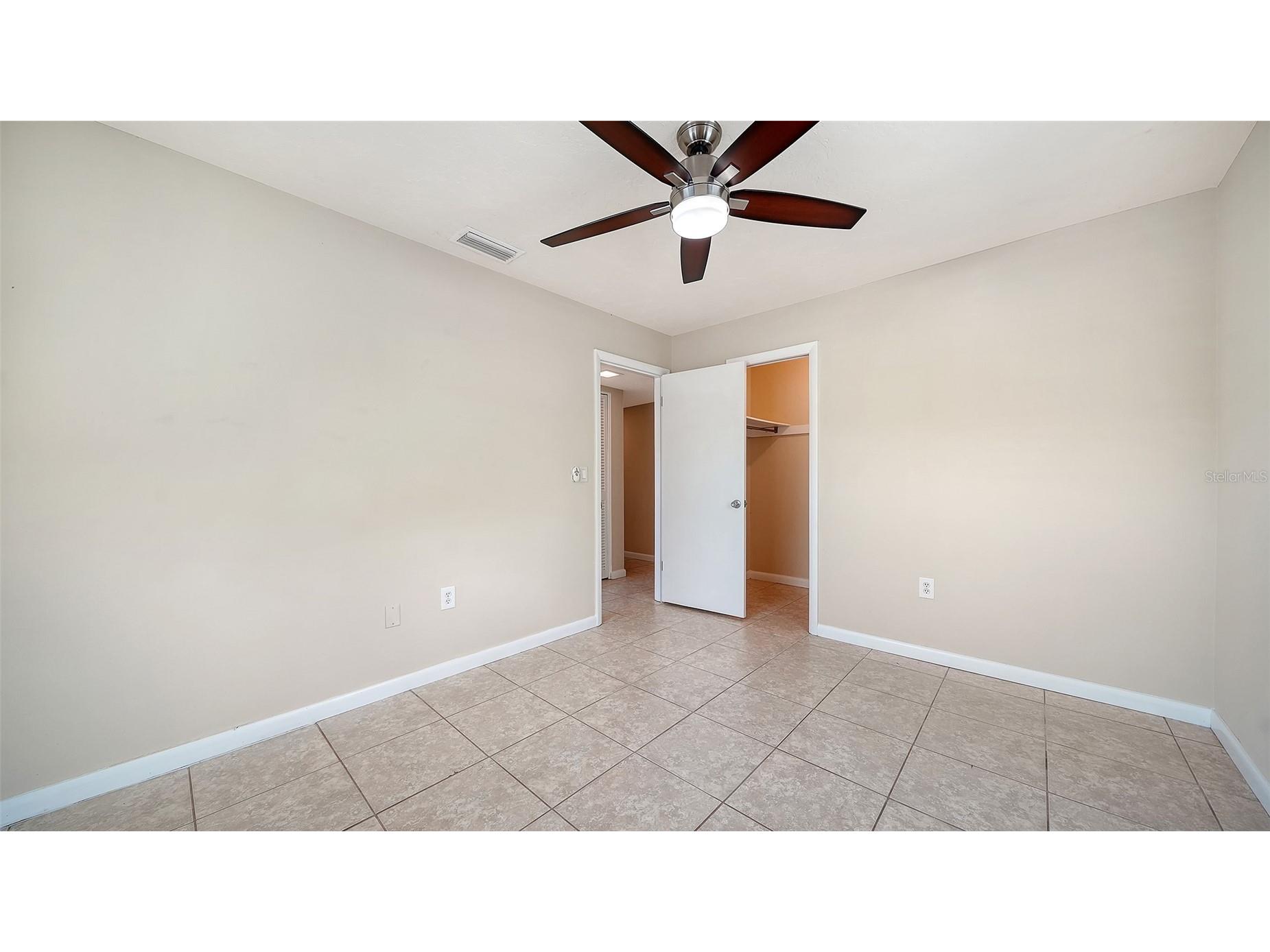 2425 Aspinwall Street #2425 Sarasota FL 34237 A4679117 image23