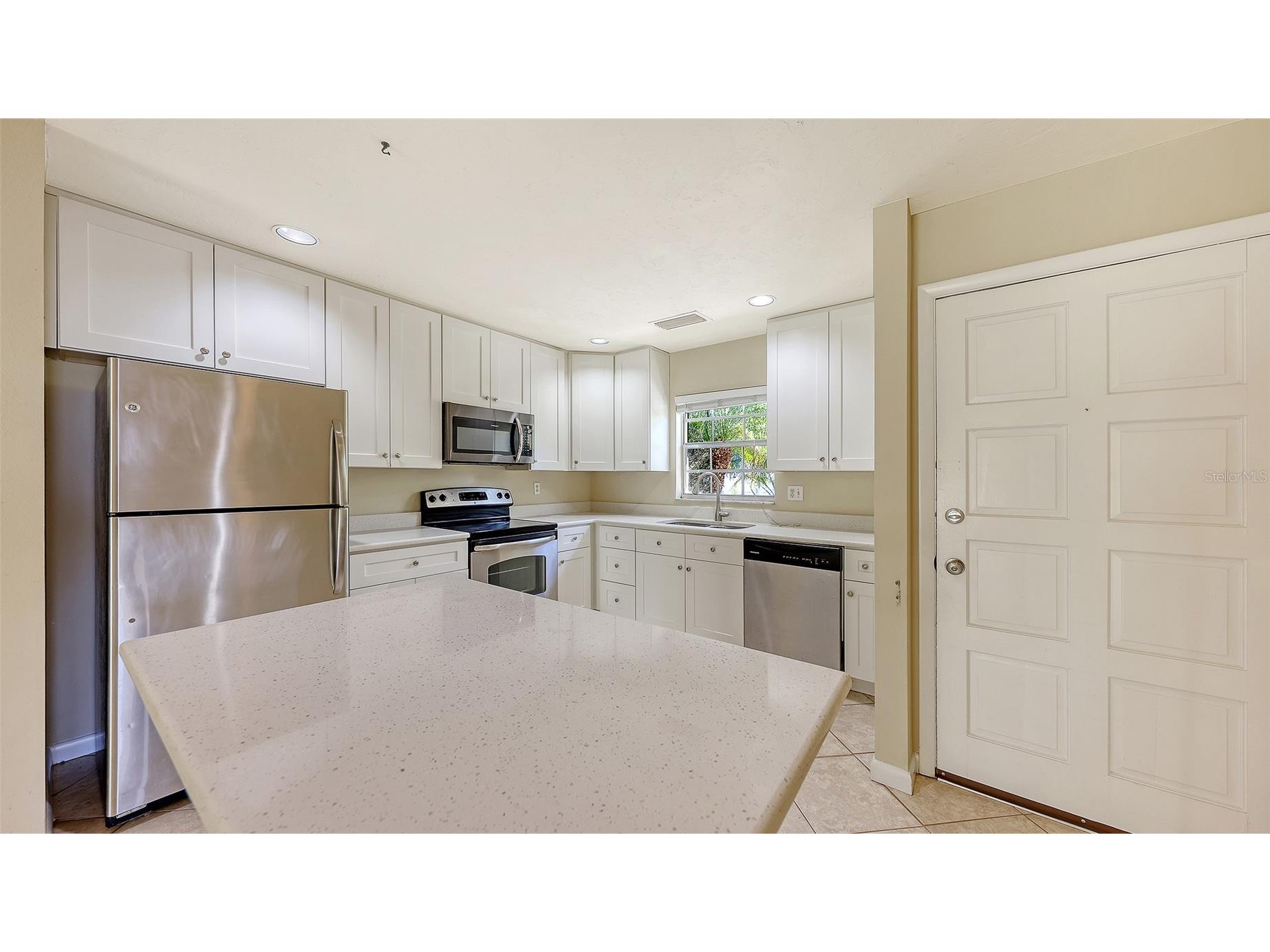 2425 Aspinwall Street #2425 Sarasota FL 34237 A4679117 image7