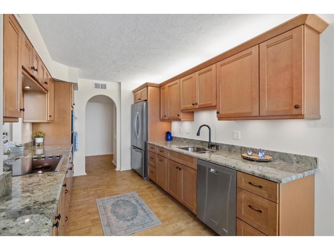 2425 Gulf Of Mexico Drive #10F Longboat Key FL 34228 A4656887 image9