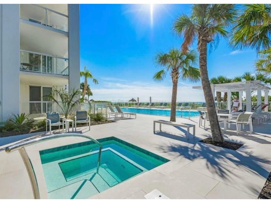 2425 Gulf Of Mexico Drive #11F Longboat Key FL 34228 A4663629 image25