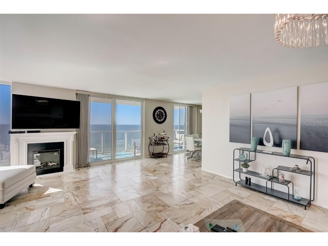 2425 Gulf Of Mexico Drive #14B Longboat Key FL 34228 - GULF OF MEXICO A4561428 image4