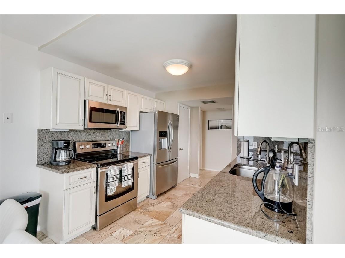 2425 Gulf Of Mexico Drive #14B Longboat Key FL 34228 - GULF OF MEXICO A4654664 image10