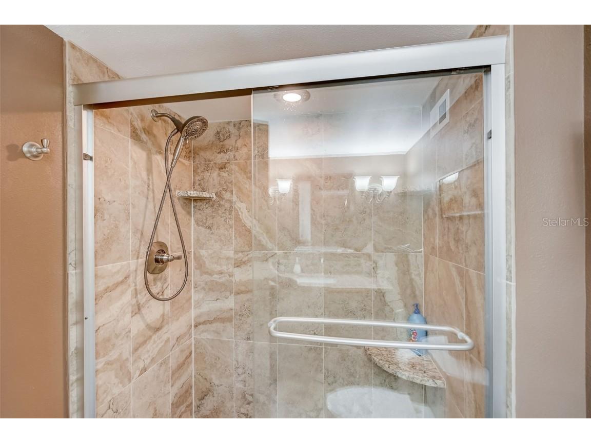 2425 Gulf Of Mexico Drive #14B Longboat Key FL 34228 - GULF OF MEXICO A4654664 image18