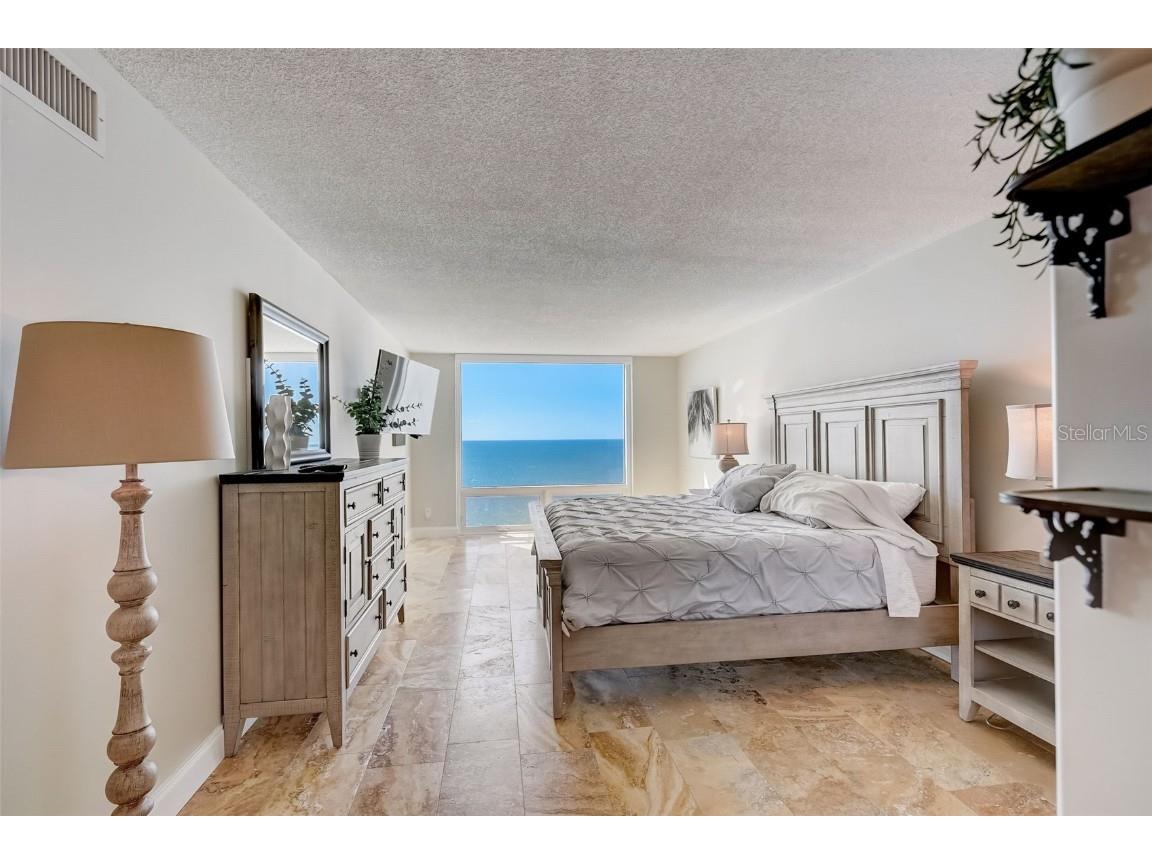 2425 Gulf Of Mexico Drive #14B Longboat Key FL 34228 - GULF OF MEXICO A4654664 image22