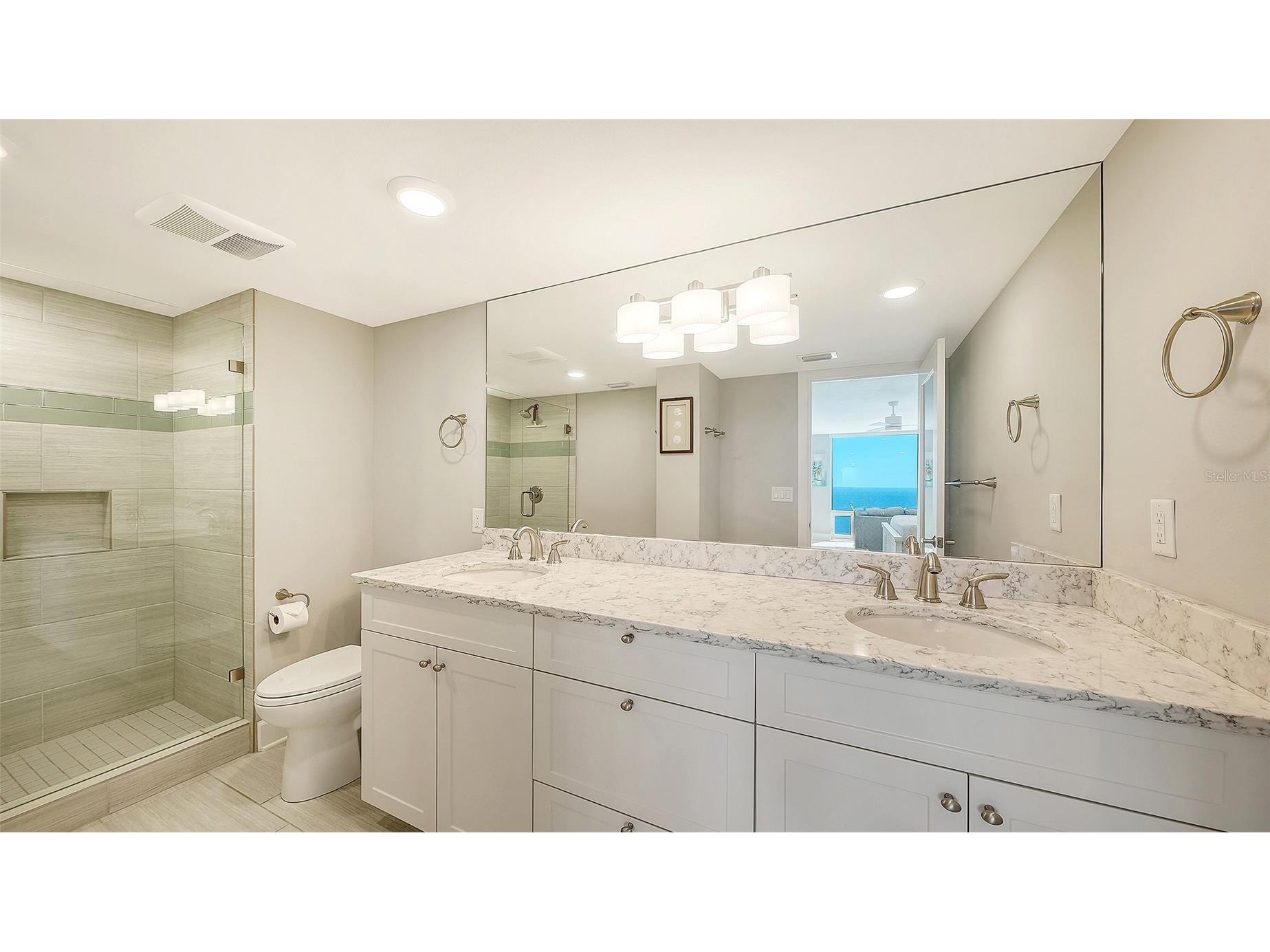 2425 Gulf Of Mexico Drive #14E Longboat Key FL 34228 A4686539 image14
