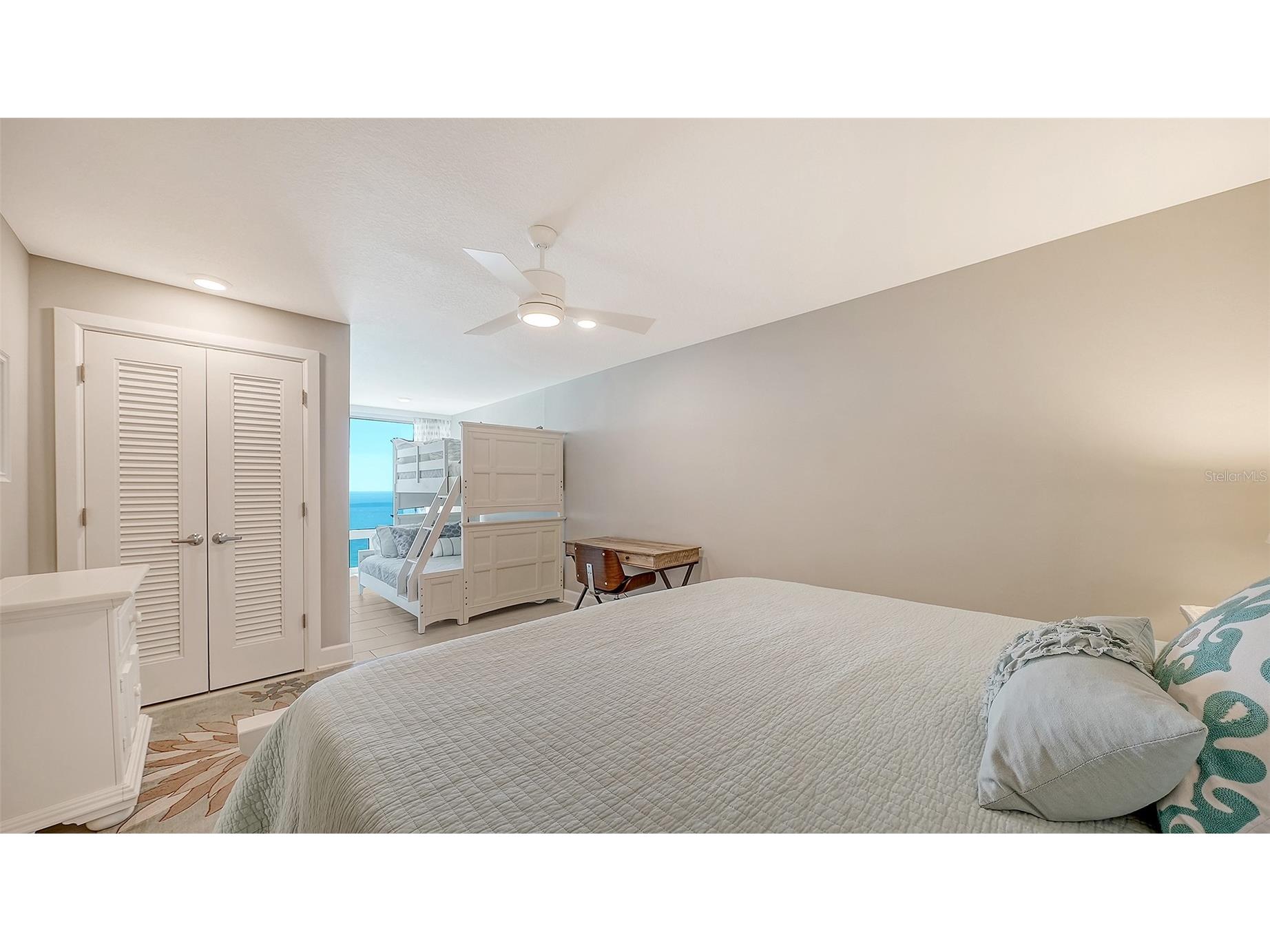2425 Gulf Of Mexico Drive #14E Longboat Key FL 34228 A4686539 image19