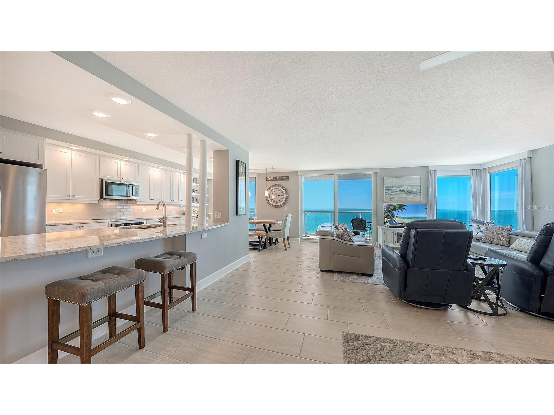 2425 Gulf Of Mexico Drive #14E Longboat Key FL 34228 A4686539 image3