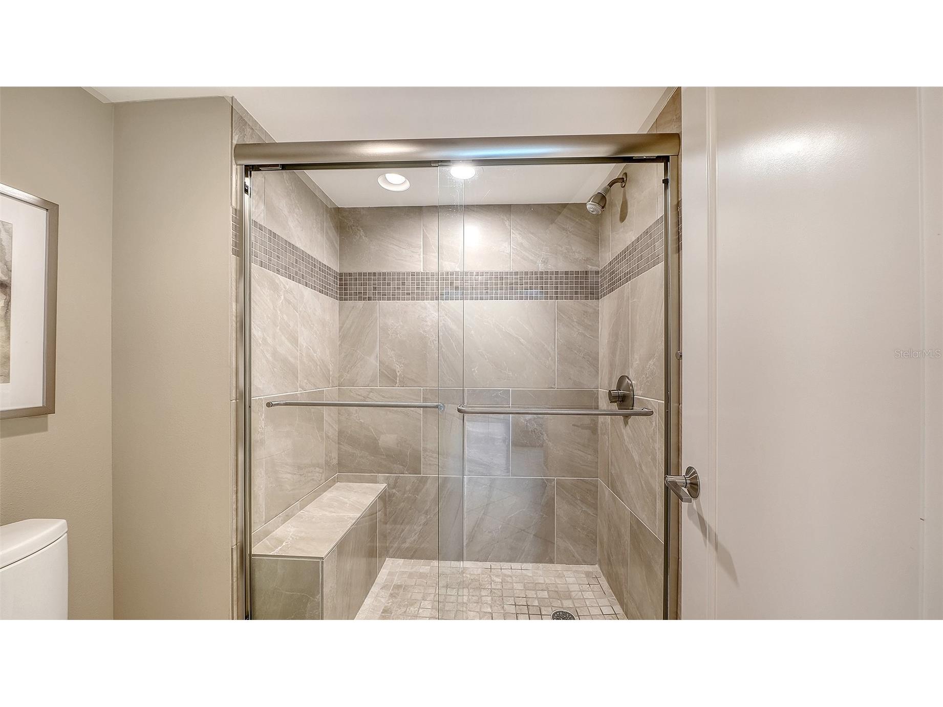 2425 Gulf Of Mexico Drive #1A Longboat Key FL 34228 A4688987 image19