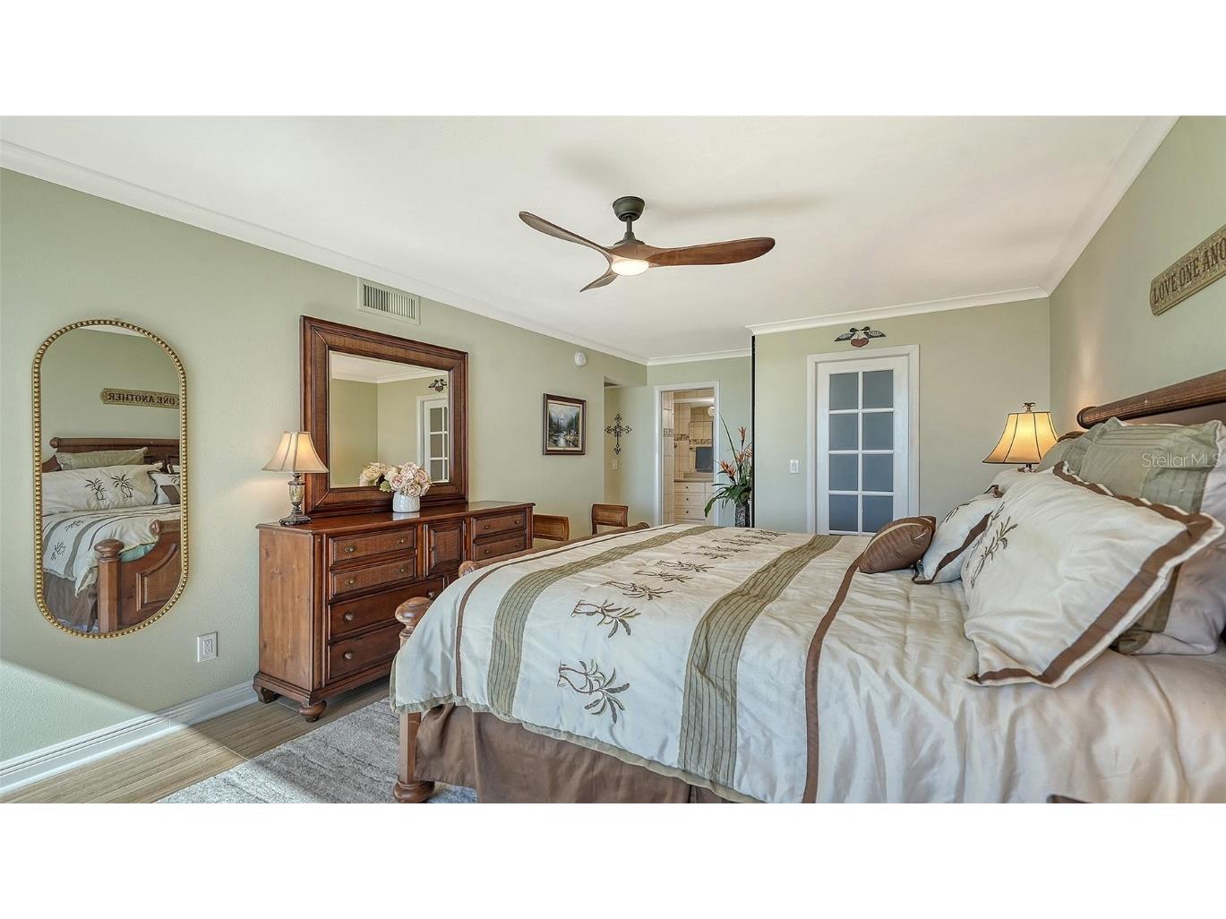 2425 Gulf Of Mexico Drive #1E Longboat Key FL 34228 A4672789 image14