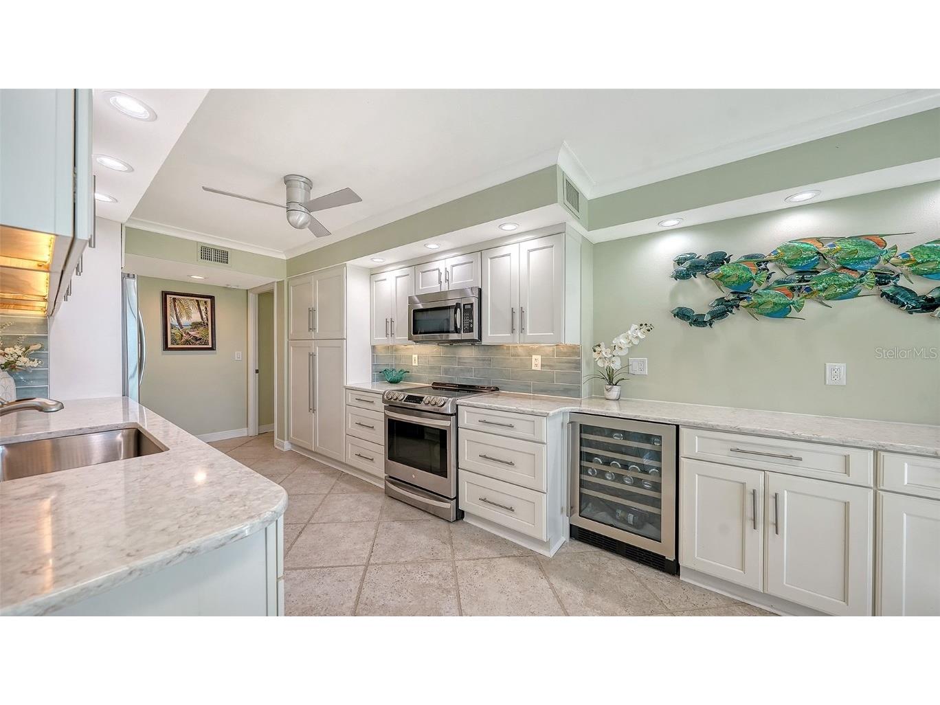 2425 Gulf Of Mexico Drive #1E Longboat Key FL 34228 A4672789 image8