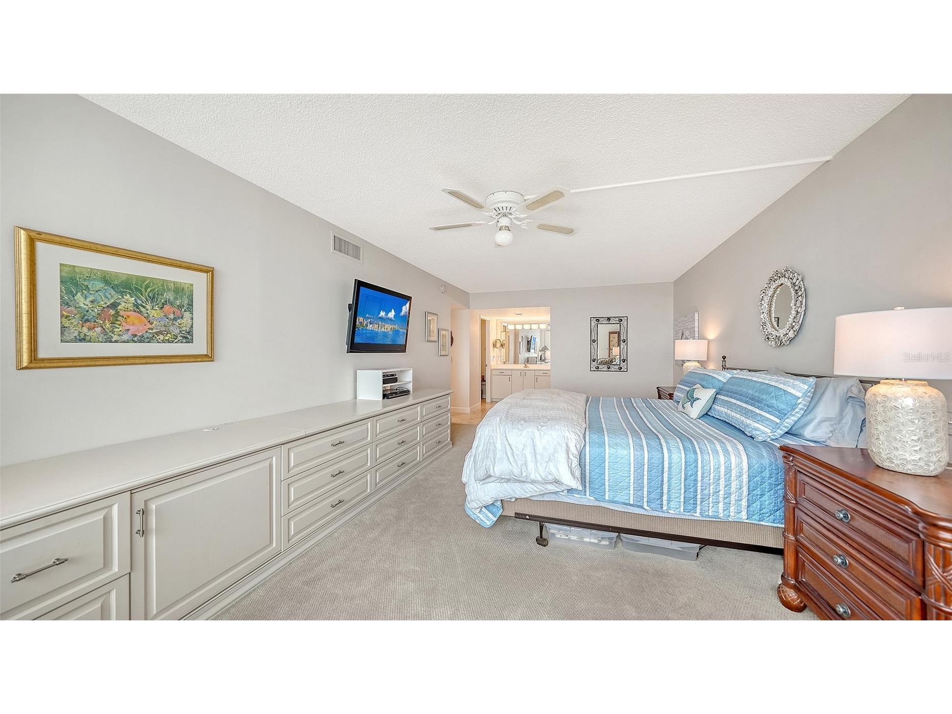 2425 Gulf Of Mexico Drive #2E Longboat Key FL 34228 A4691707 image11
