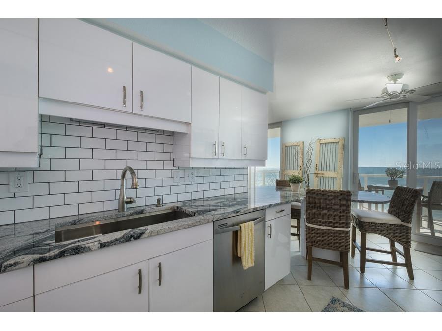 2425 Gulf Of Mexico Drive #7B Longboat Key FL 34228 A4547447 image12