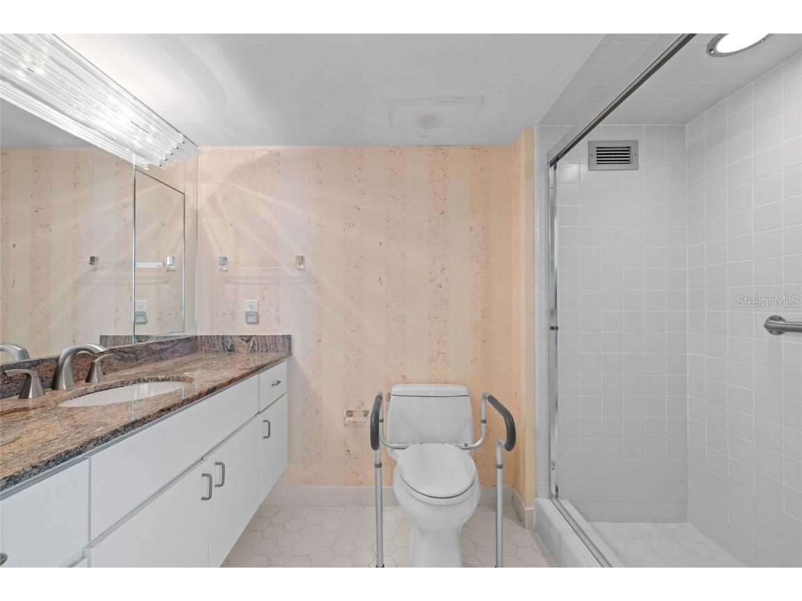 2425 Gulf Of Mexico Drive #7D Longboat Key FL 34228 A4669066 image36