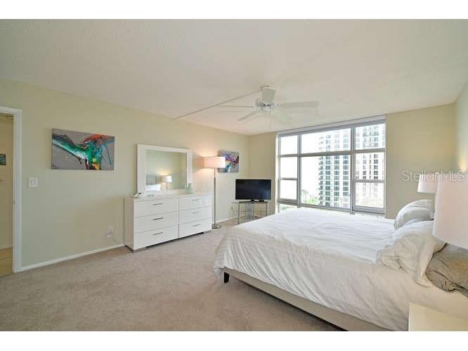 2425 Gulf Of Mexico Drive #7F Longboat Key FL 34228 A4621809 image13