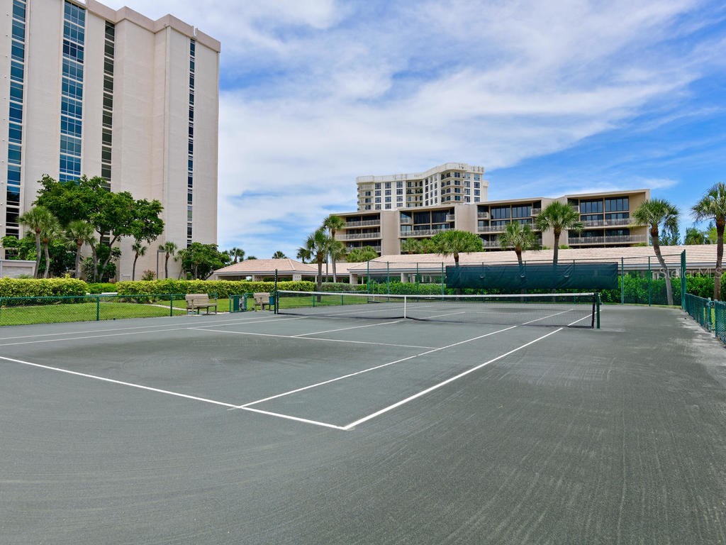 2425 Gulf Of Mexico Drive #7F Longboat Key FL 34228 A4621809 image48