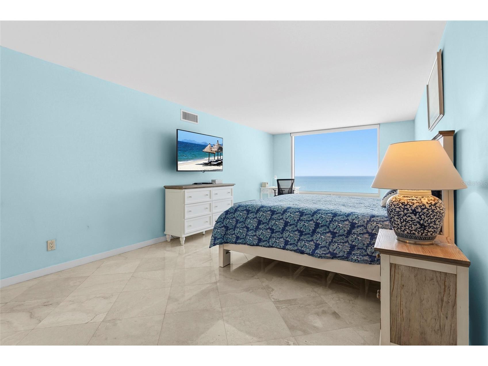 2425 Gulf Of Mexico Drive #8C Longboat Key FL 34228 A4688797 image38