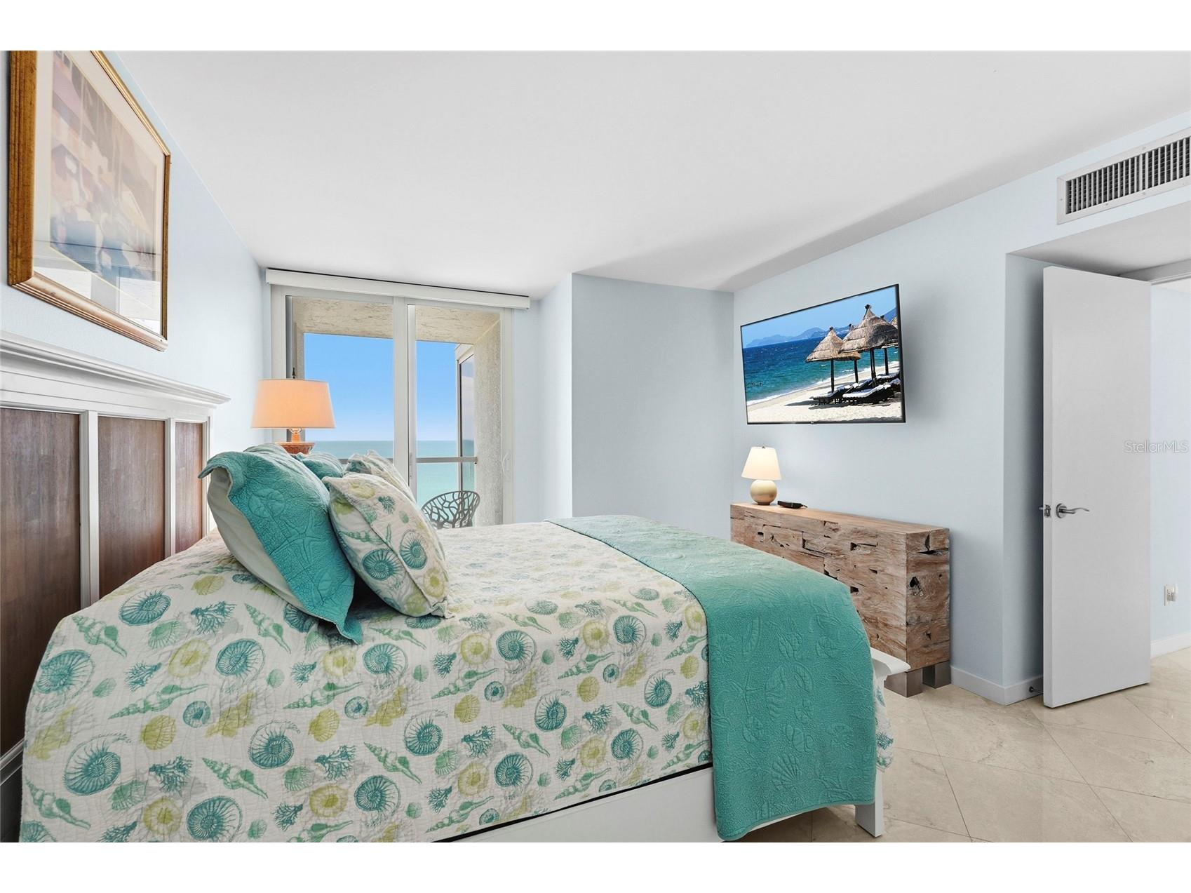 2425 Gulf Of Mexico Drive #8C Longboat Key FL 34228 A4688797 image44
