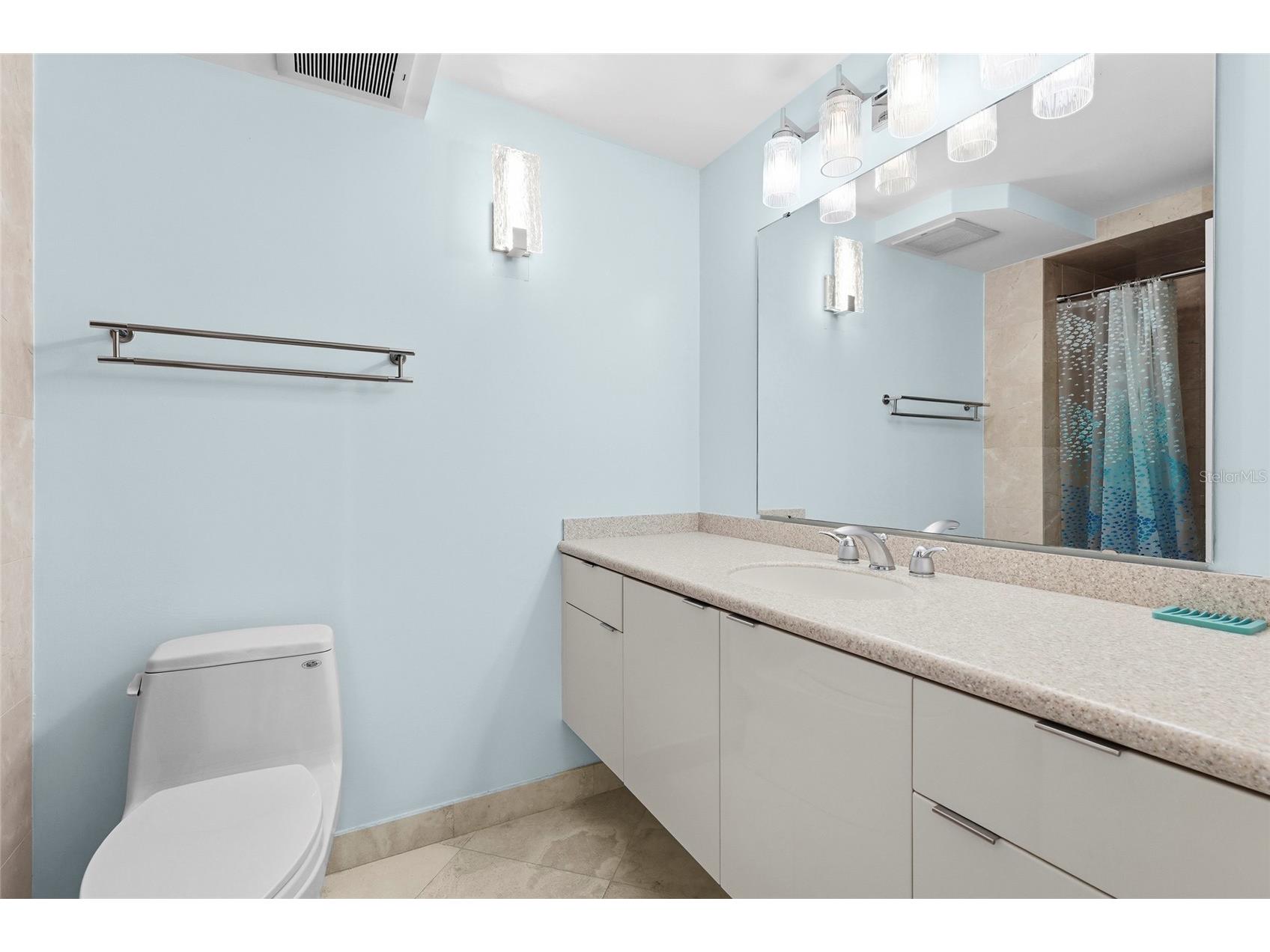 2425 Gulf Of Mexico Drive #8C Longboat Key FL 34228 A4688797 image48