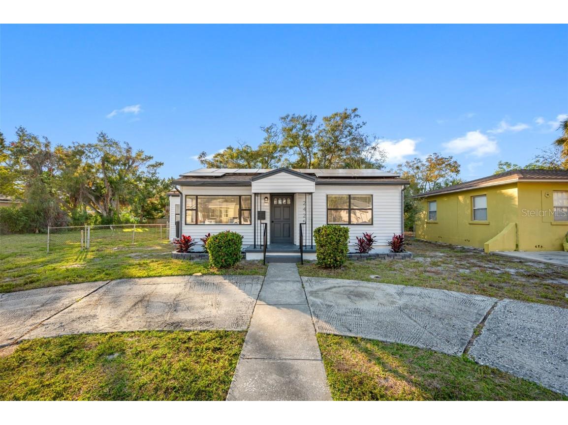 2425 Highland Street S Saint Petersburg FL 33705 T3495360 image1