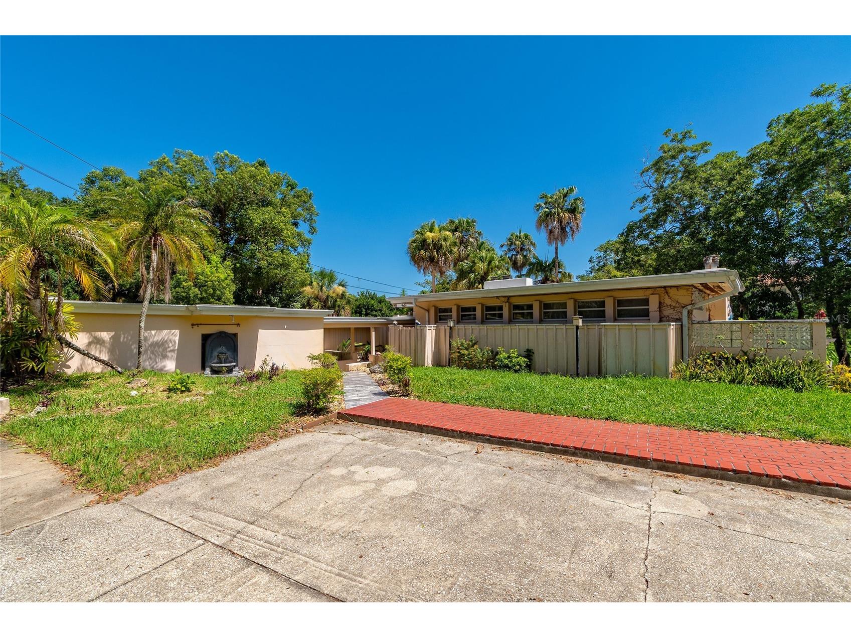 2425 Lake Sue Drive Orlando FL 32803 O6425047 image1