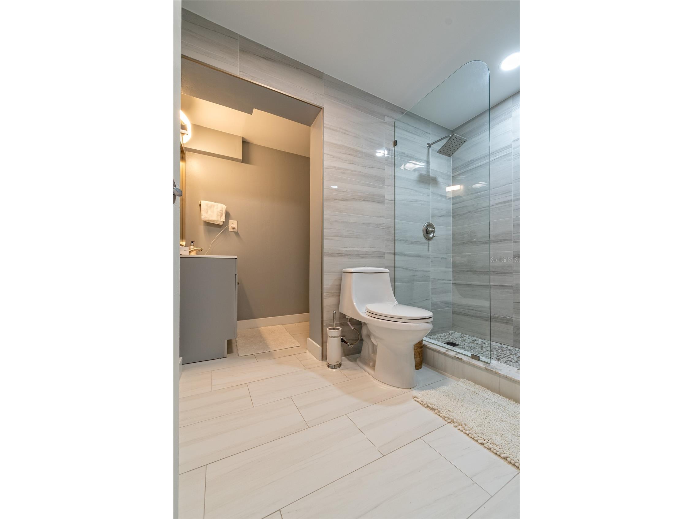2425 Lake Sue Drive Orlando FL 32803 O6425047 image28