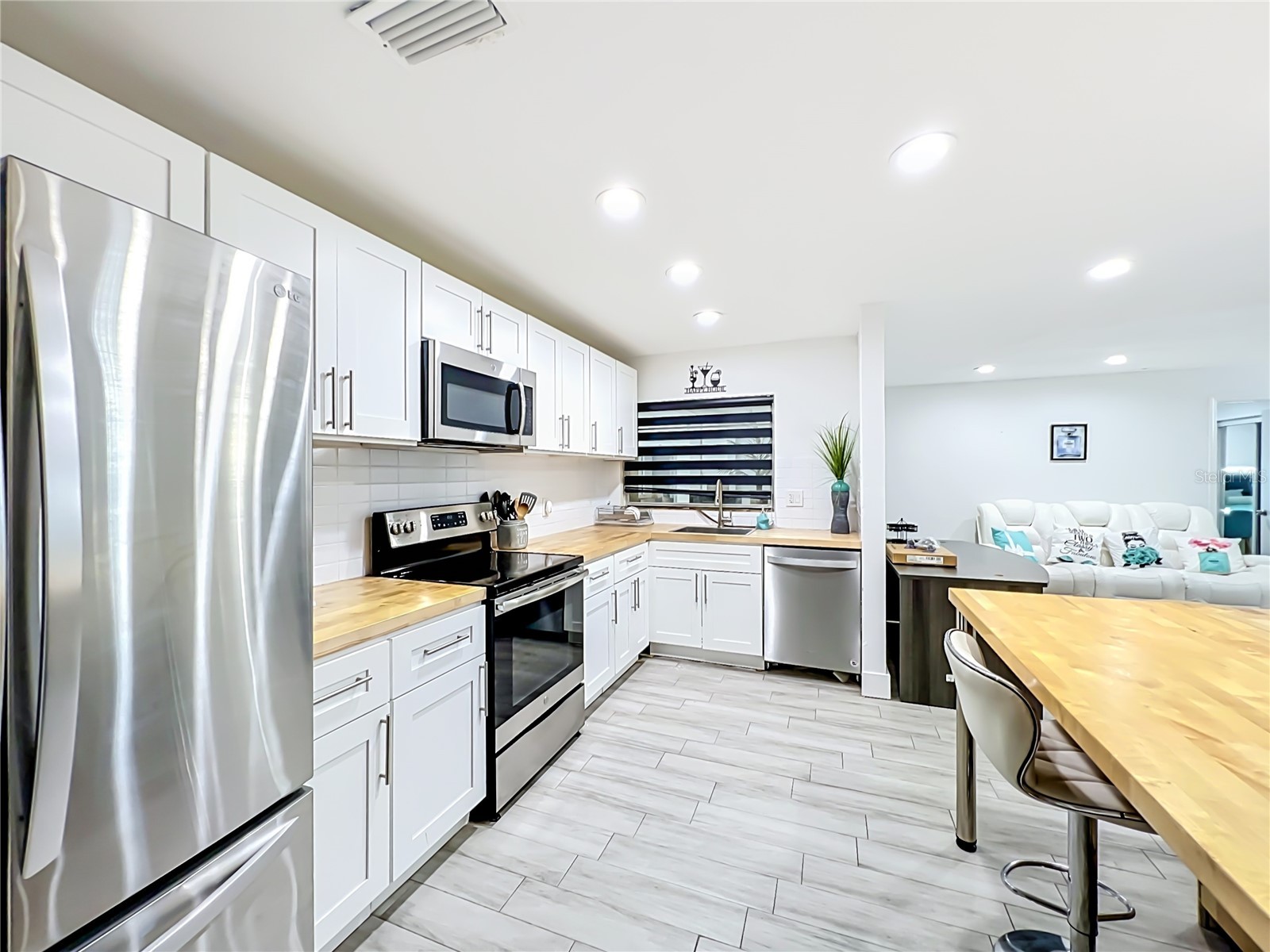 2425 Lauderdale Court Orlando FL 32805 O6425184 image9