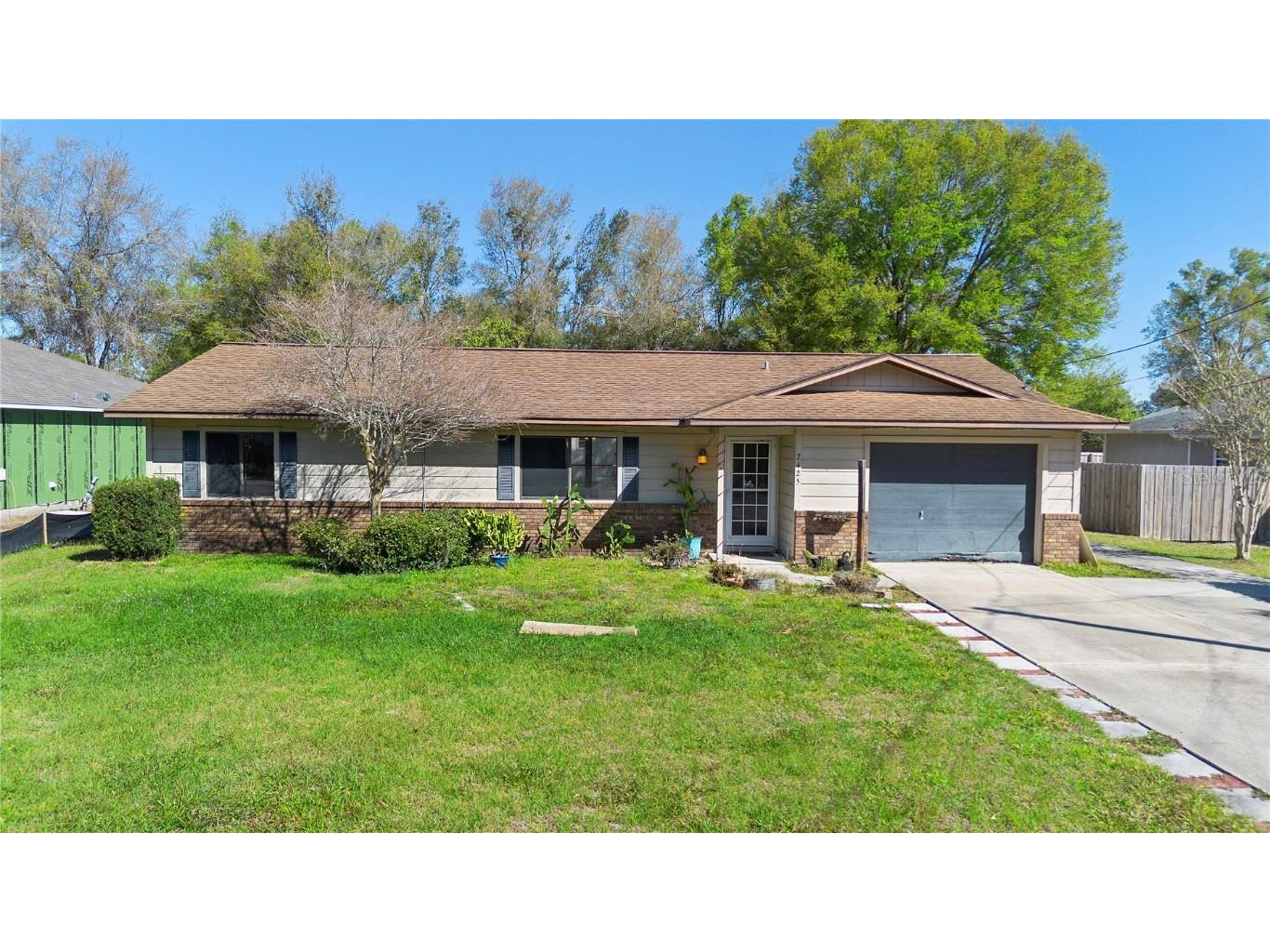 2425 Oleander Road Deland FL 32724 V4941342 image1