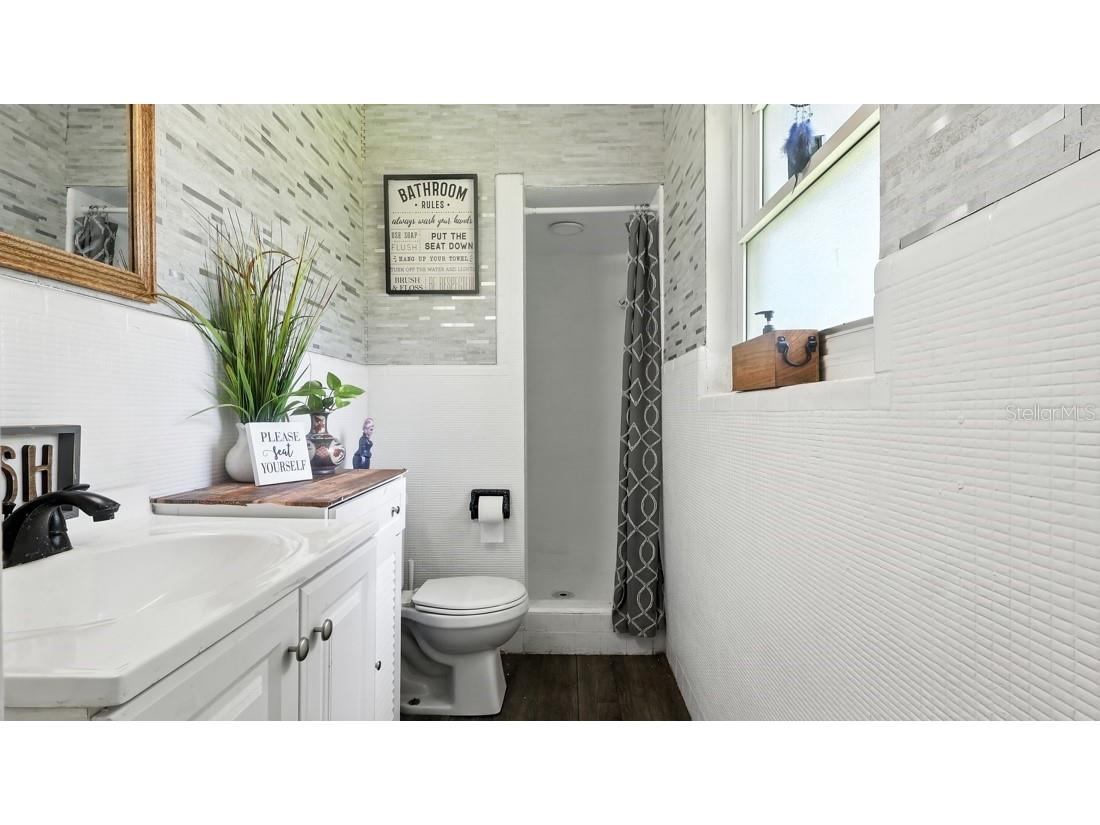 2425 Sandy Ln Orlando FL 32808 O6333075 image18