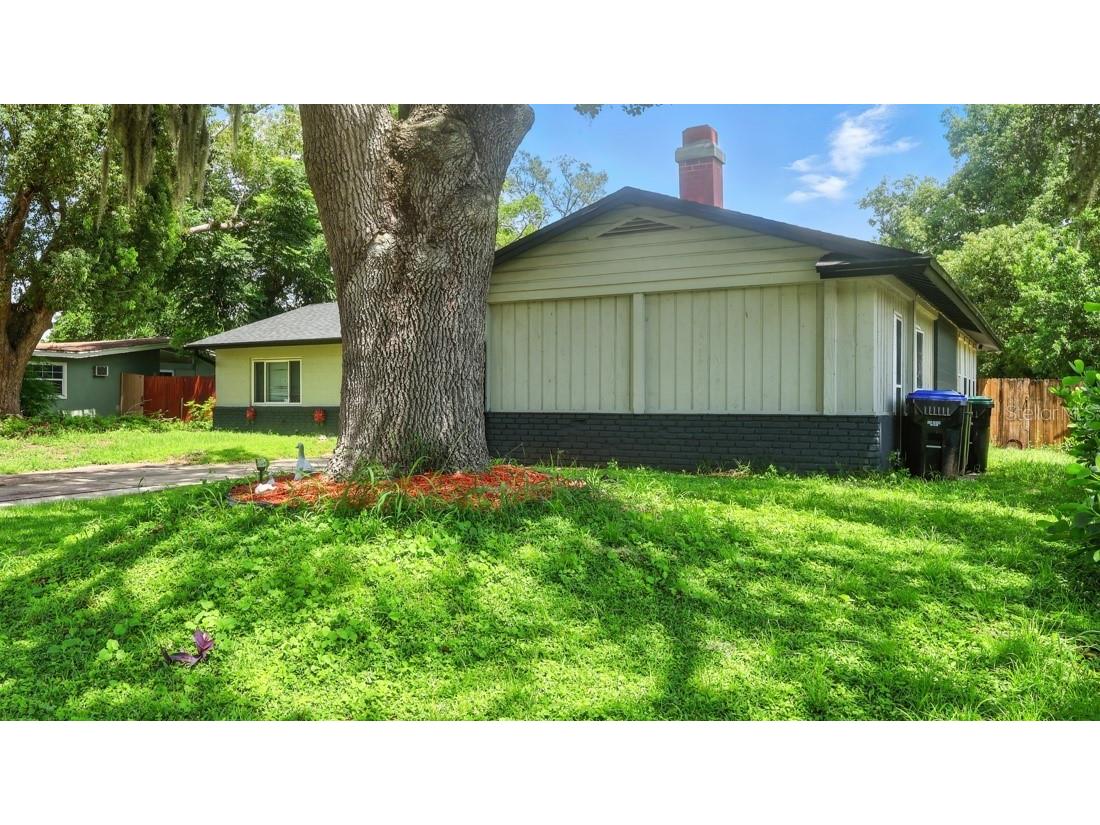 2425 Sandy Ln Orlando FL 32808 O6333075 image3