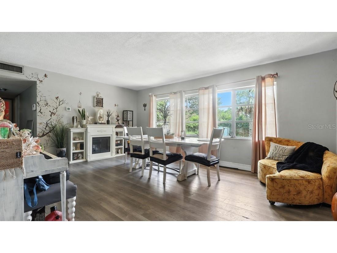 2425 Sandy Ln Orlando FL 32808 O6333075 image7