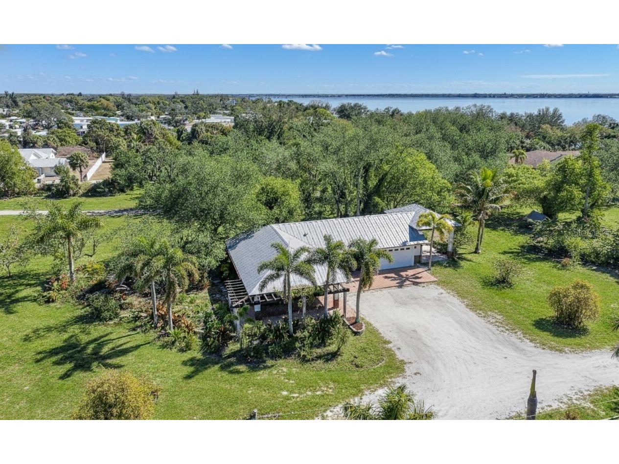 24257 Harborview Road Port Charlotte FL 33980 - PEACE RIVER C7521614 image2