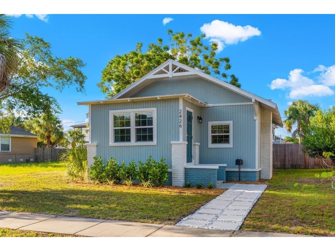 2426 3rd Avenue S Saint Petersburg FL 33712 U8212015 image1