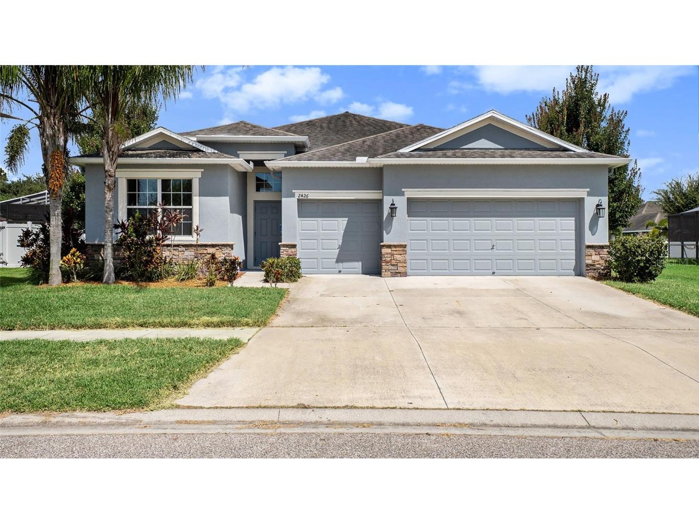 2426 Cumberland Cliff Drive Ruskin FL 33570 O6054289 image1