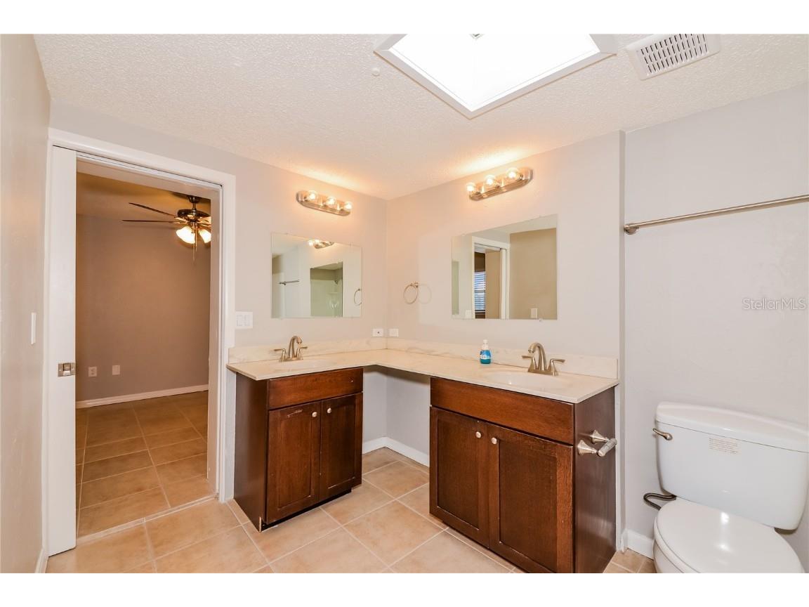 2426 Stratford Drive Sarasota FL 34232 O6359632 image11