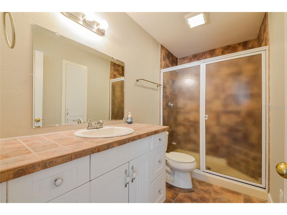 2426 Stratford Drive Sarasota FL 34232 O6359632 image14