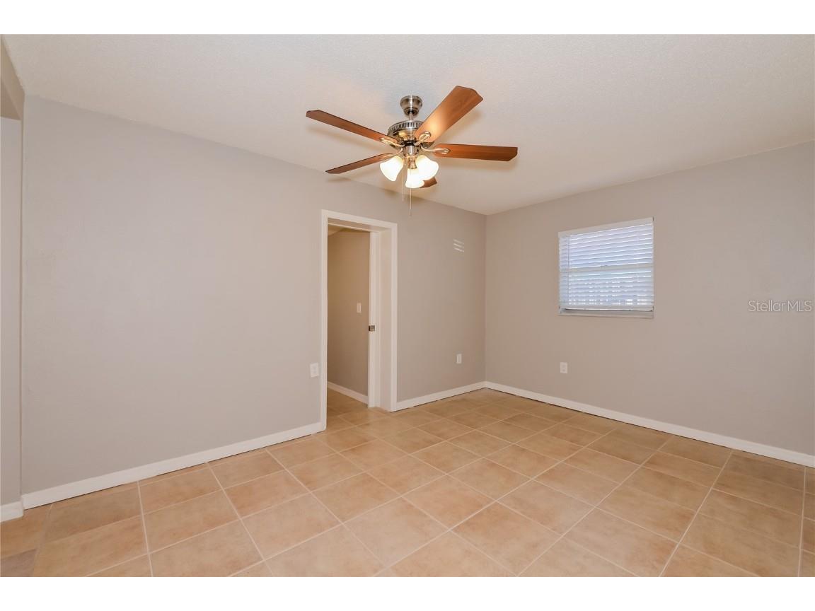 2426 Stratford Drive Sarasota FL 34232 O6359632 image8