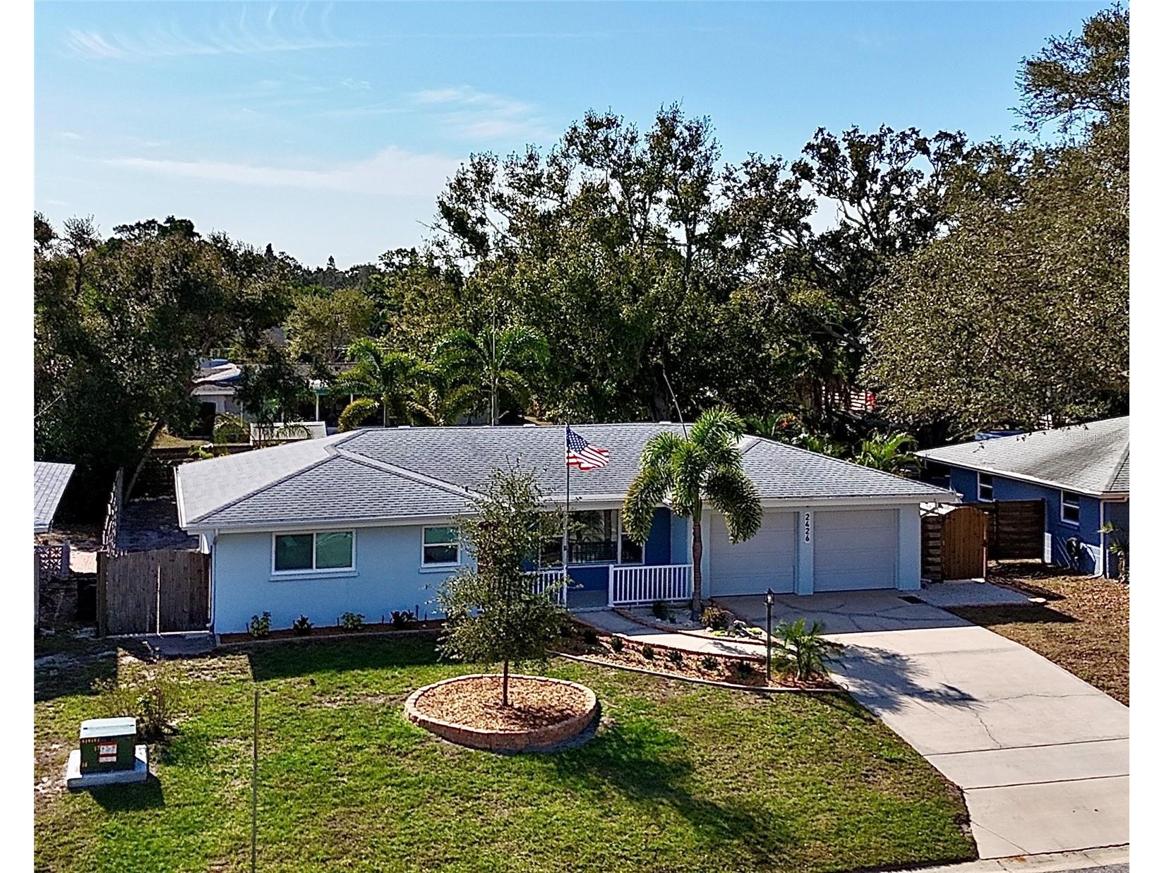 2426 Tangerine Drive Sarasota FL 34239 A4677971 image1