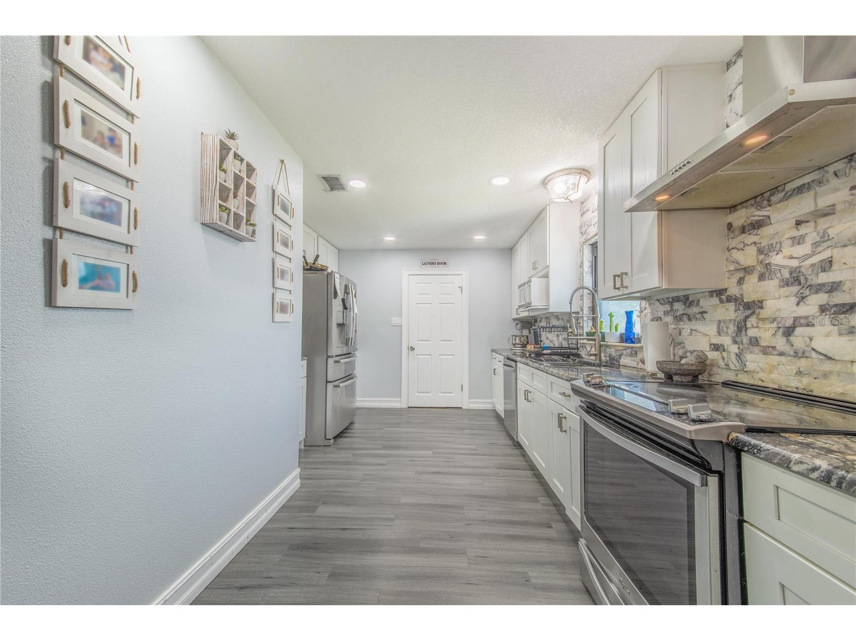 2426 View Way Lakeland FL 33810 P4939096 image12