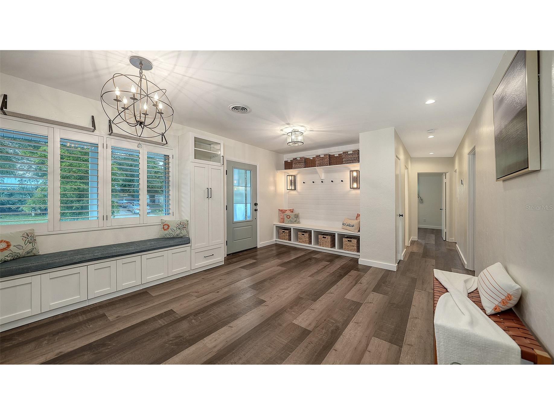 2426 Wisteria Street Sarasota FL 34239 A4668620 image18