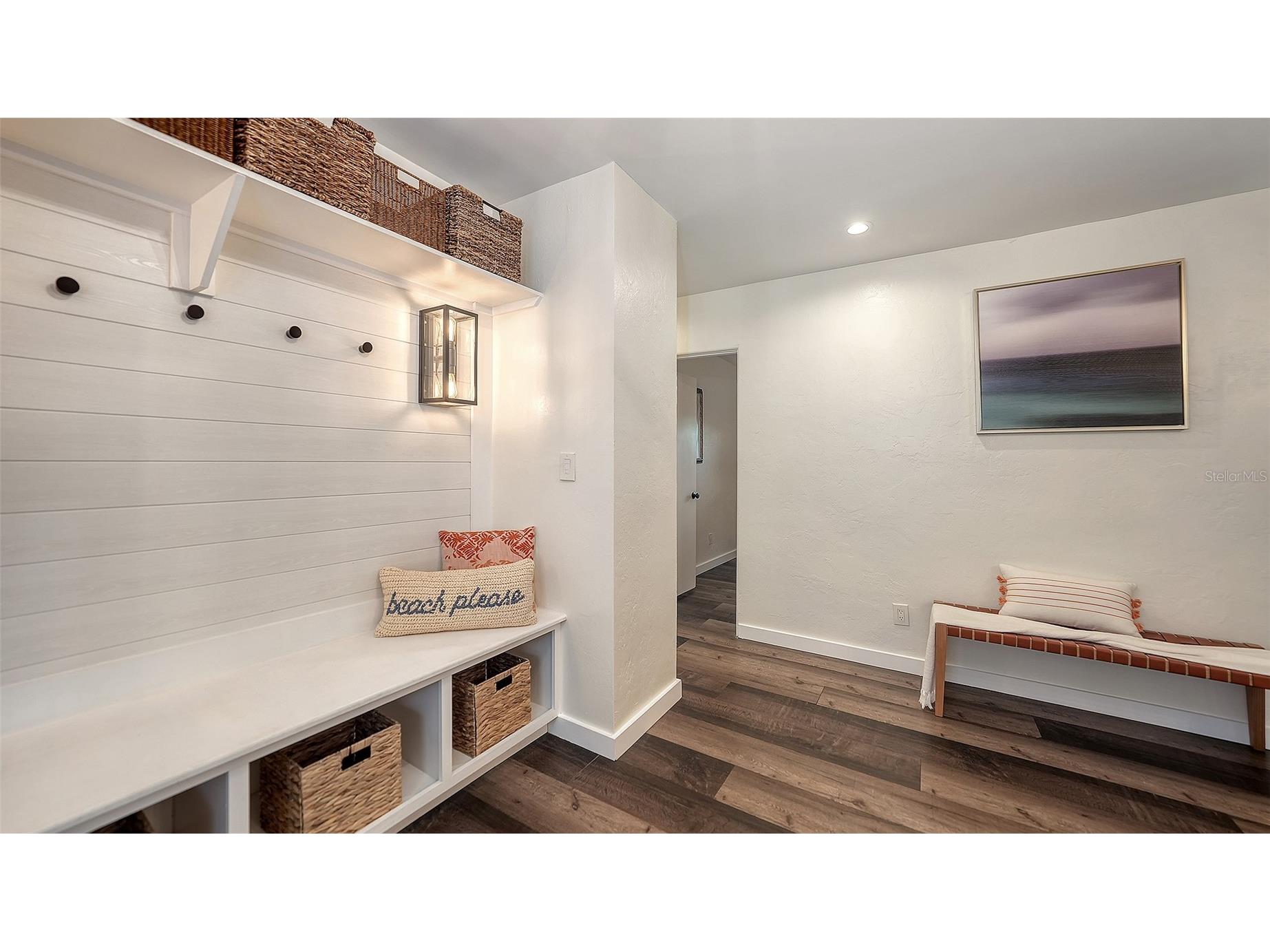 2426 Wisteria Street Sarasota FL 34239 A4668620 image5