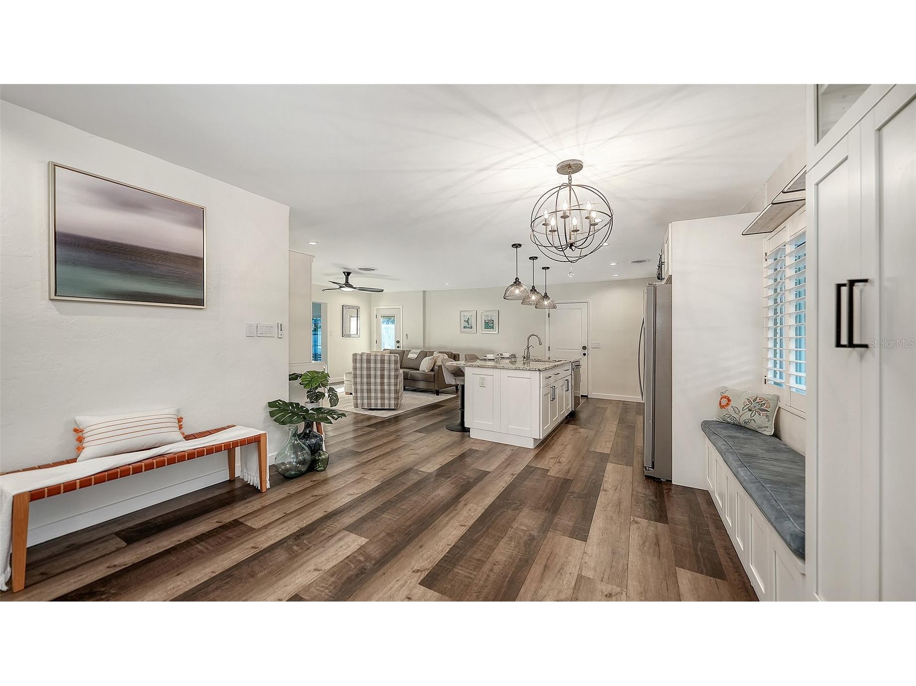 2426 Wisteria Street Sarasota FL 34239 A4668620 image6