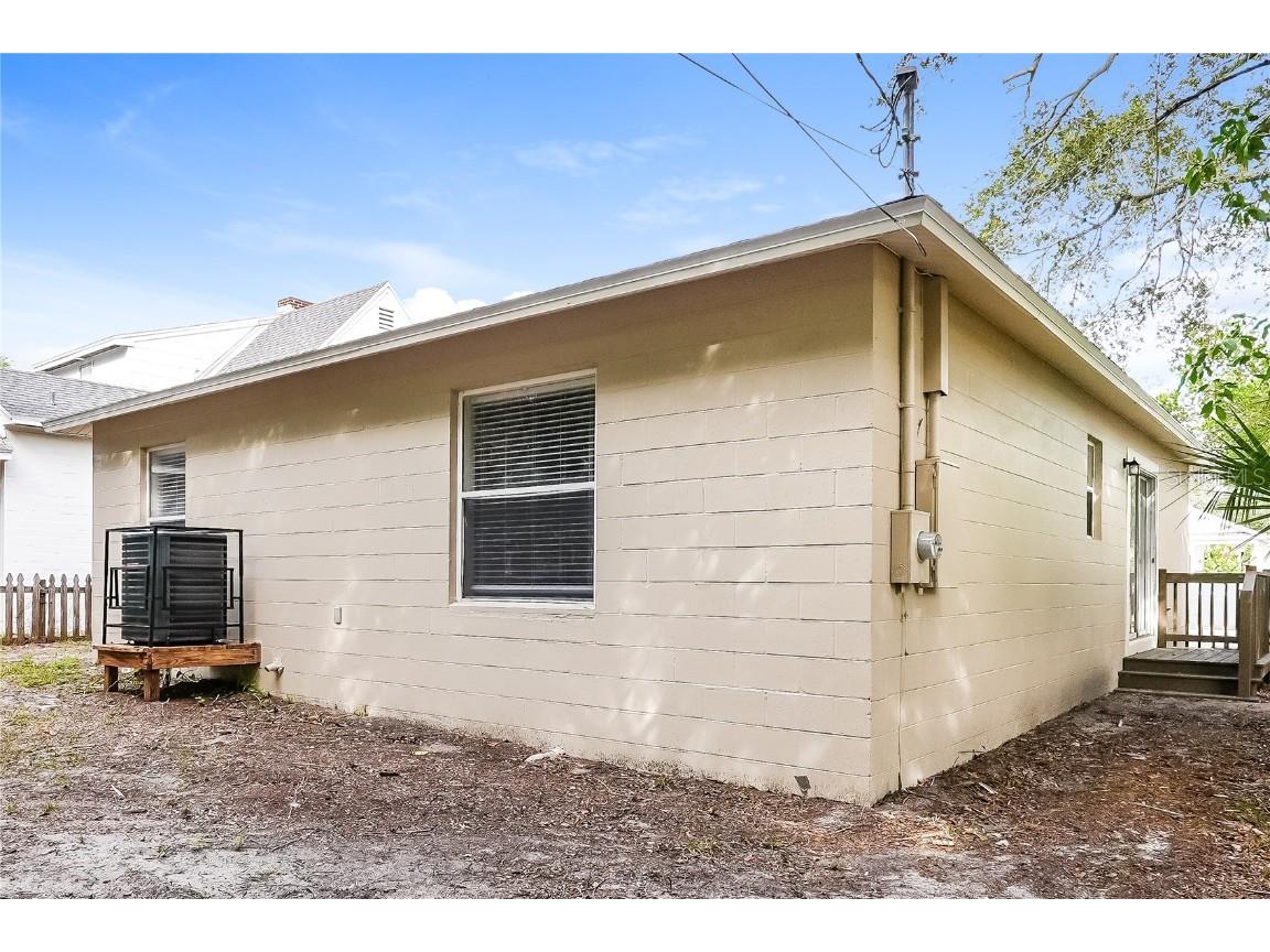 2427 18th Street S Saint Petersburg FL 33712 O6367075 image15