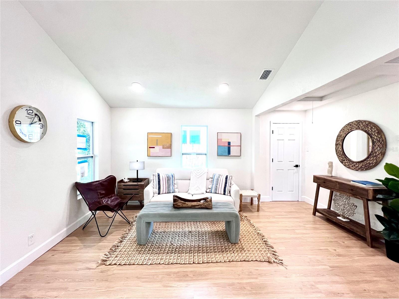 2427 32nd Avenue N Saint Petersburg FL 33713 TB8503271 image7